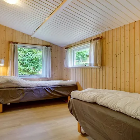 Ilari - 280m From The Sea By Interhome * Bøtø By